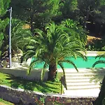 Poggio Al Pino 펜션 *